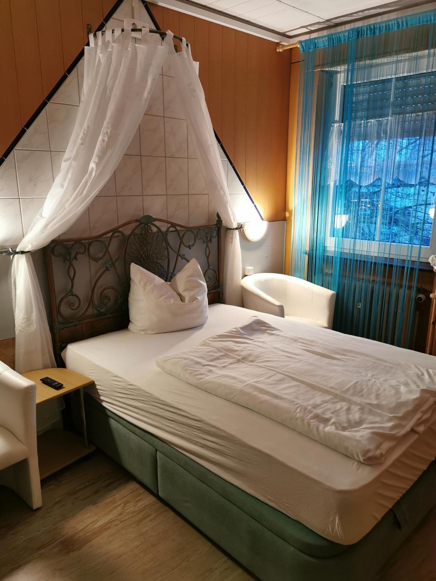 See Lord Hotel Кайзерслаутерн Стая снимка