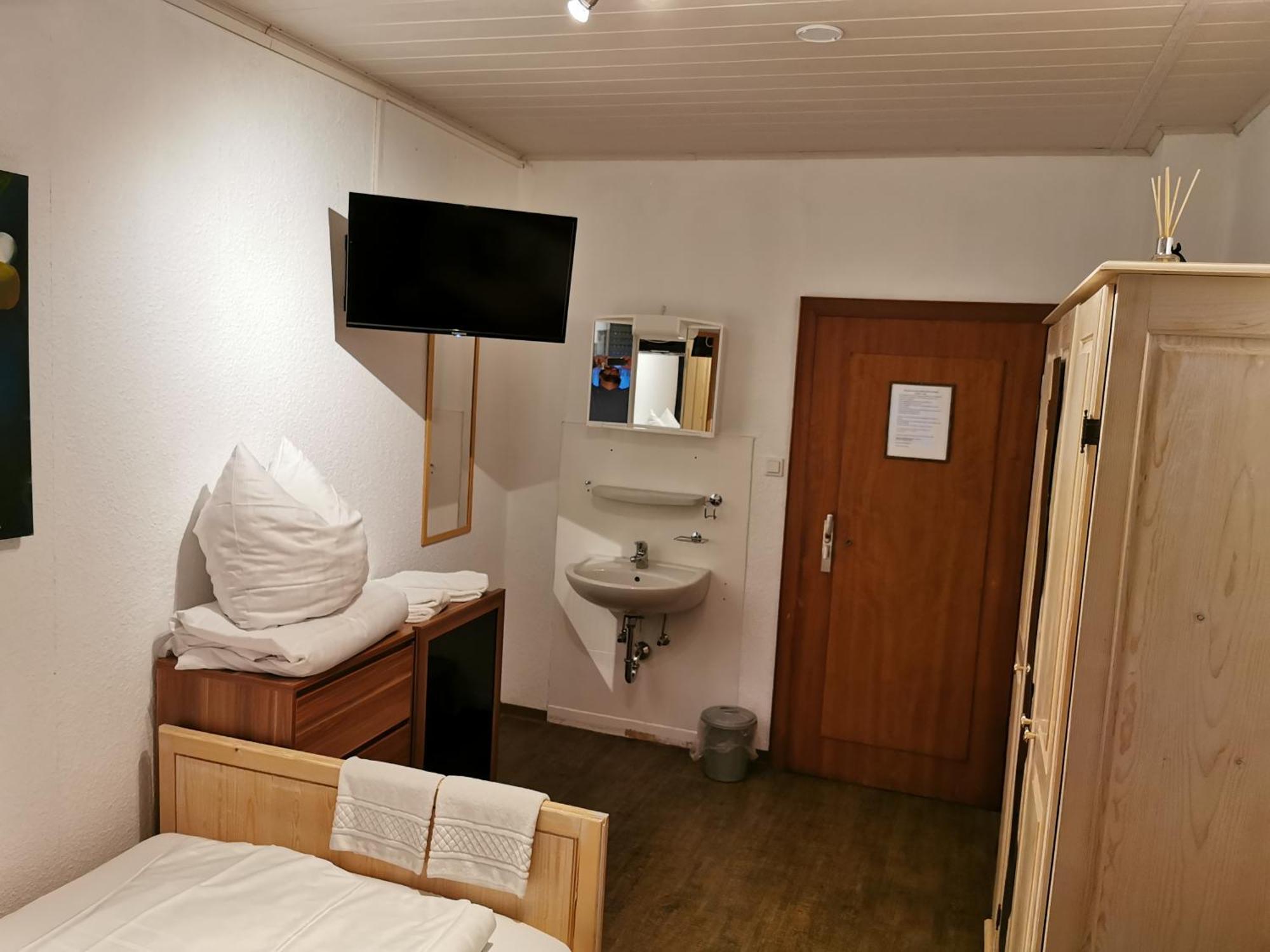 See Lord Hotel Кайзерслаутерн Стая снимка