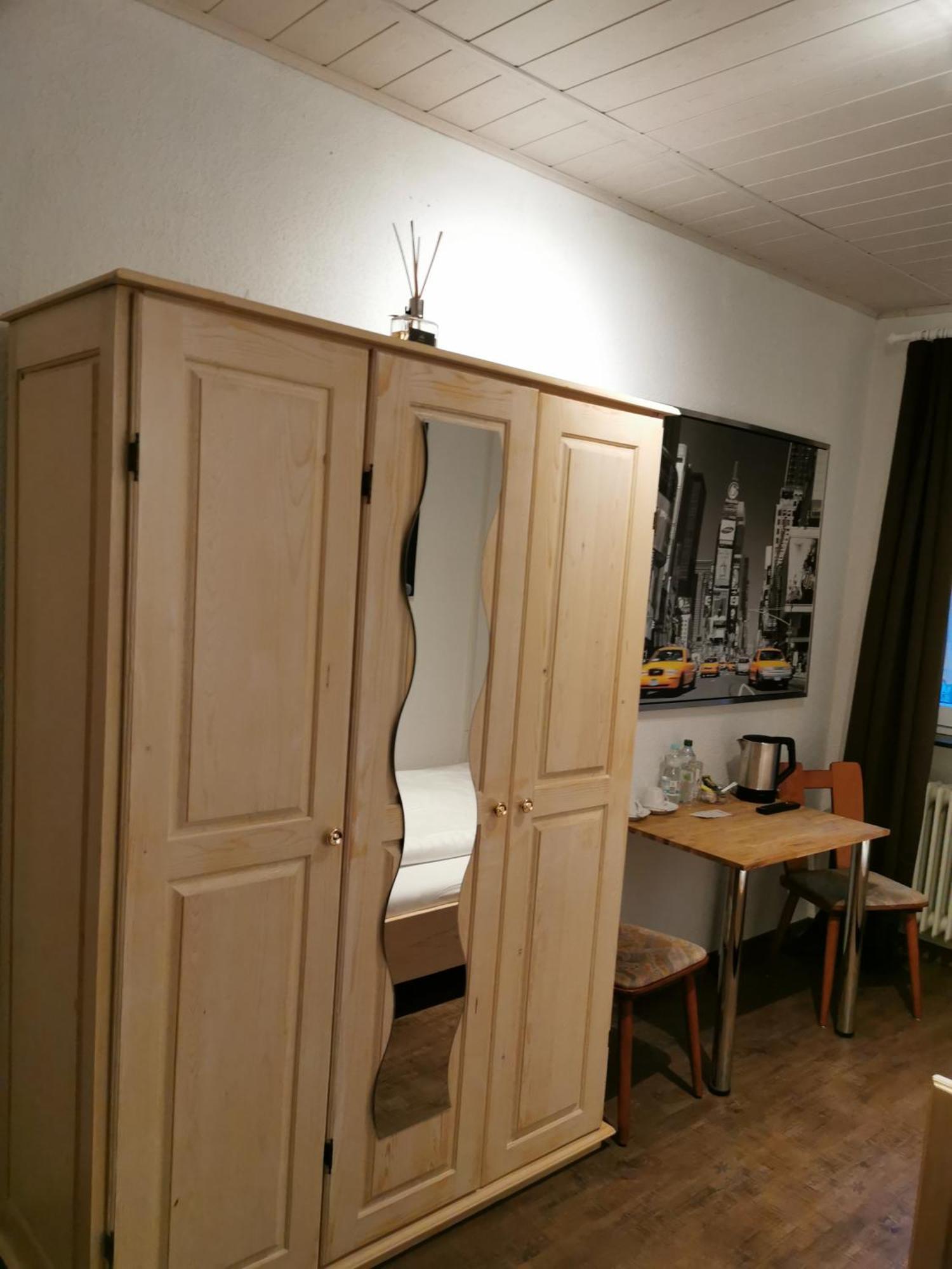 See Lord Hotel Кайзерслаутерн Стая снимка