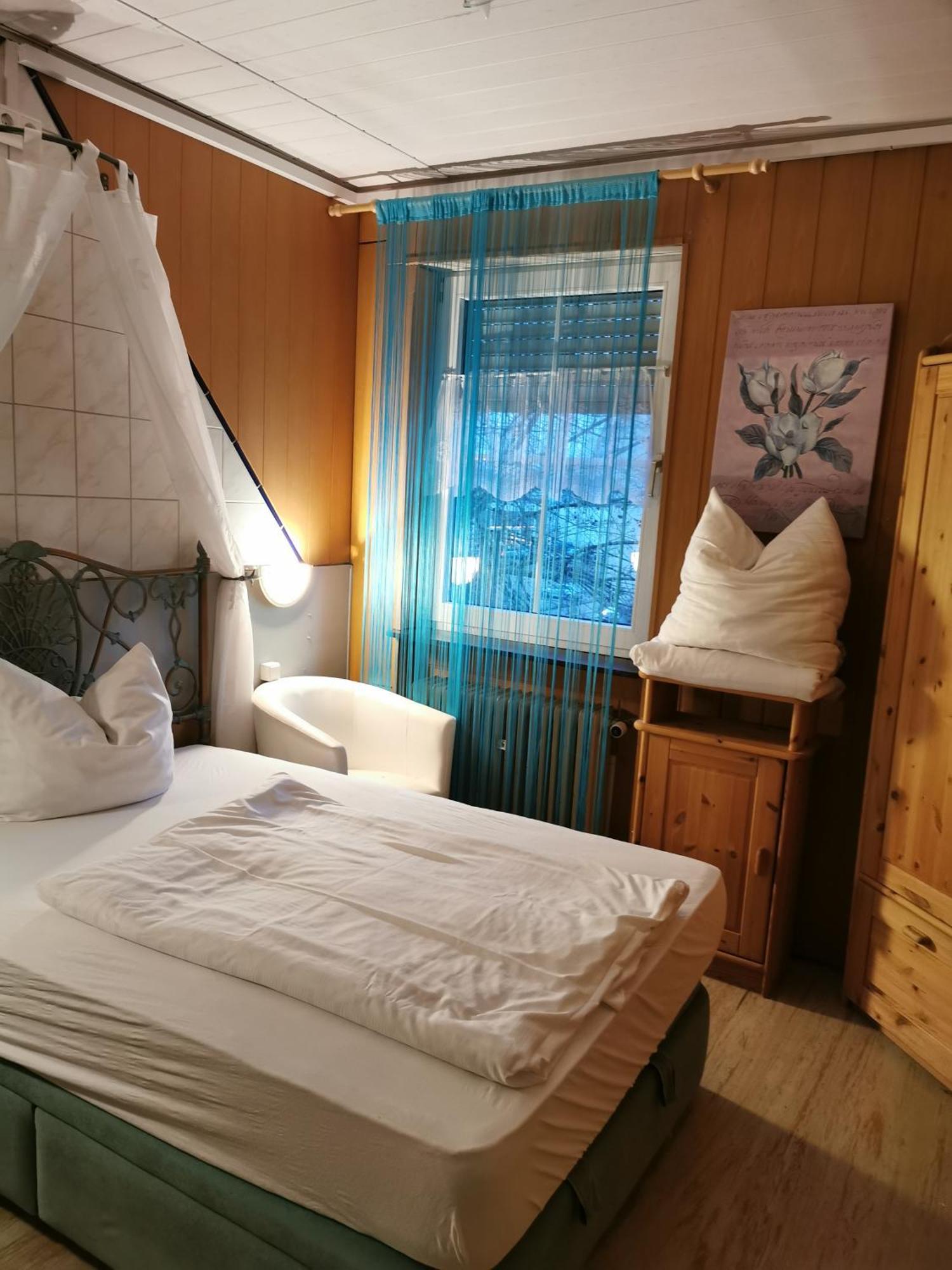 See Lord Hotel Кайзерслаутерн Стая снимка