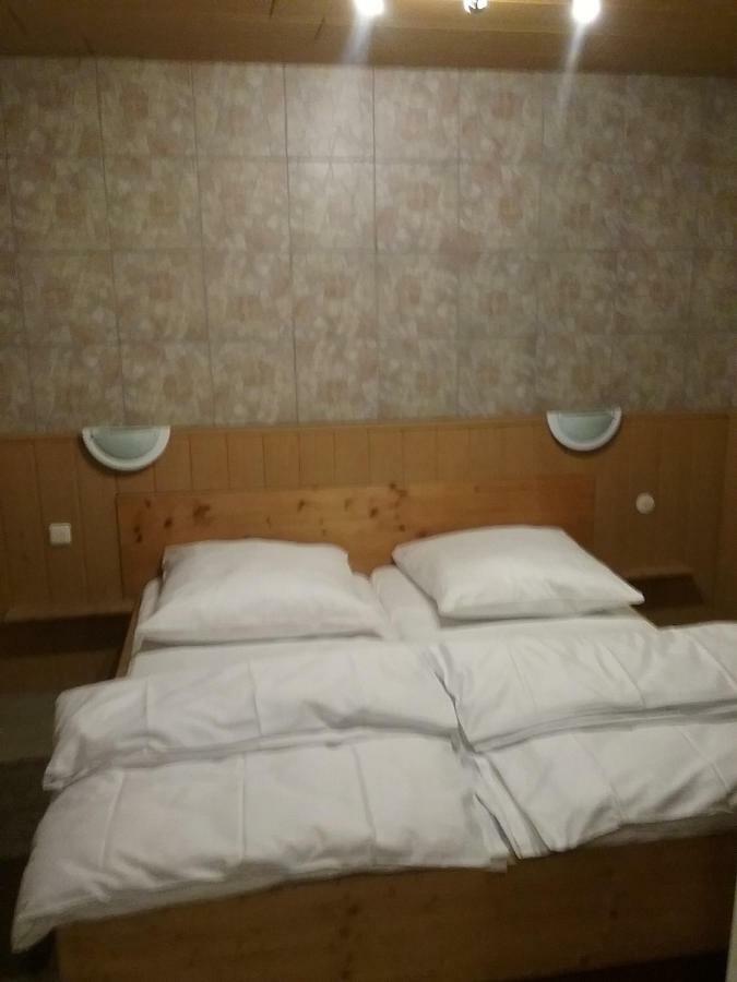 See Lord Hotel Кайзерслаутерн Екстериор снимка